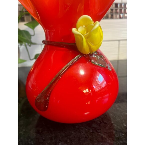 Beautiful Vintage Murano 9" Red Cased Art Glass Vase Applied Yellow Rose Flower - Picture 7 of 9